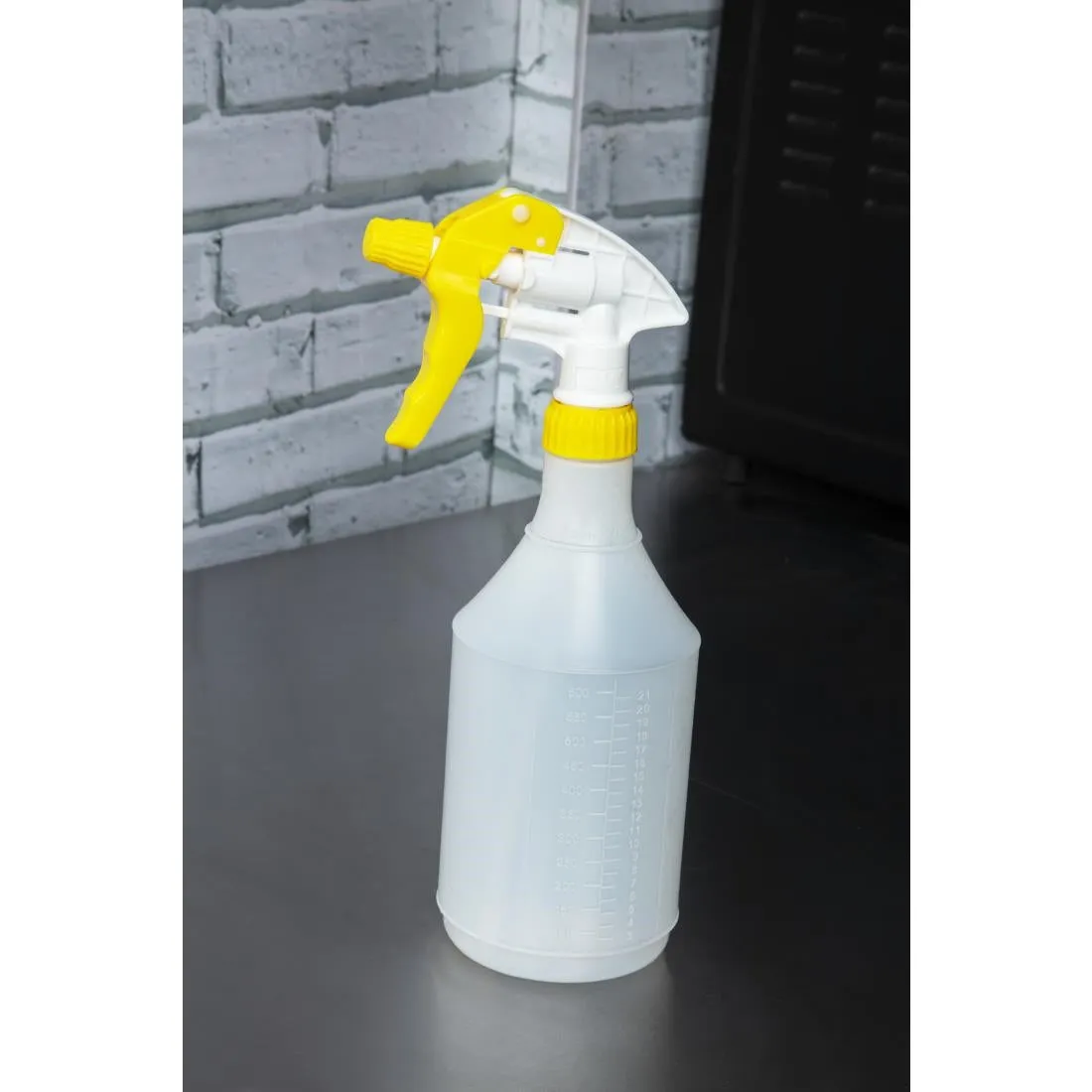 FN298 SYR Trigger Spray Bottle Yellow 750ml