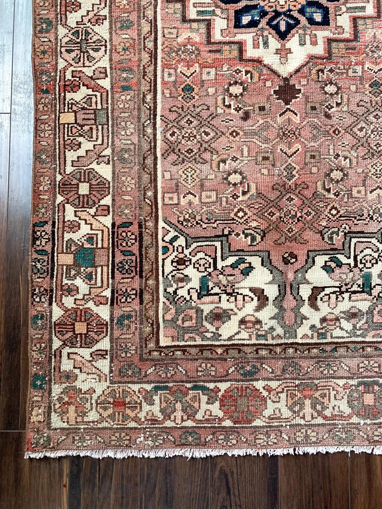 No. A1103 - 3.4' x 6.0' Vintage Persian Zanjan Area Rug