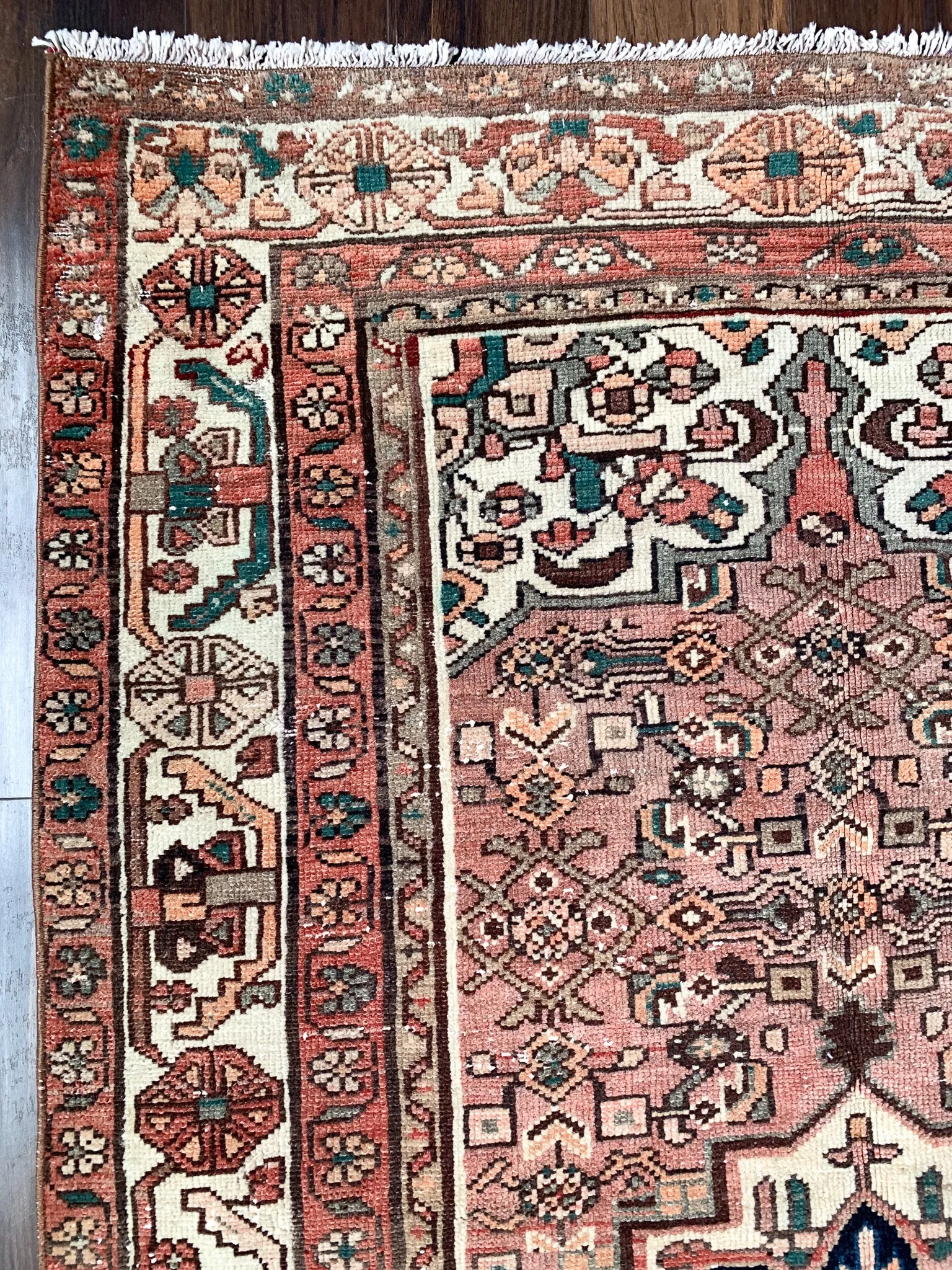 No. A1103 - 3.4' x 6.0' Vintage Persian Zanjan Area Rug