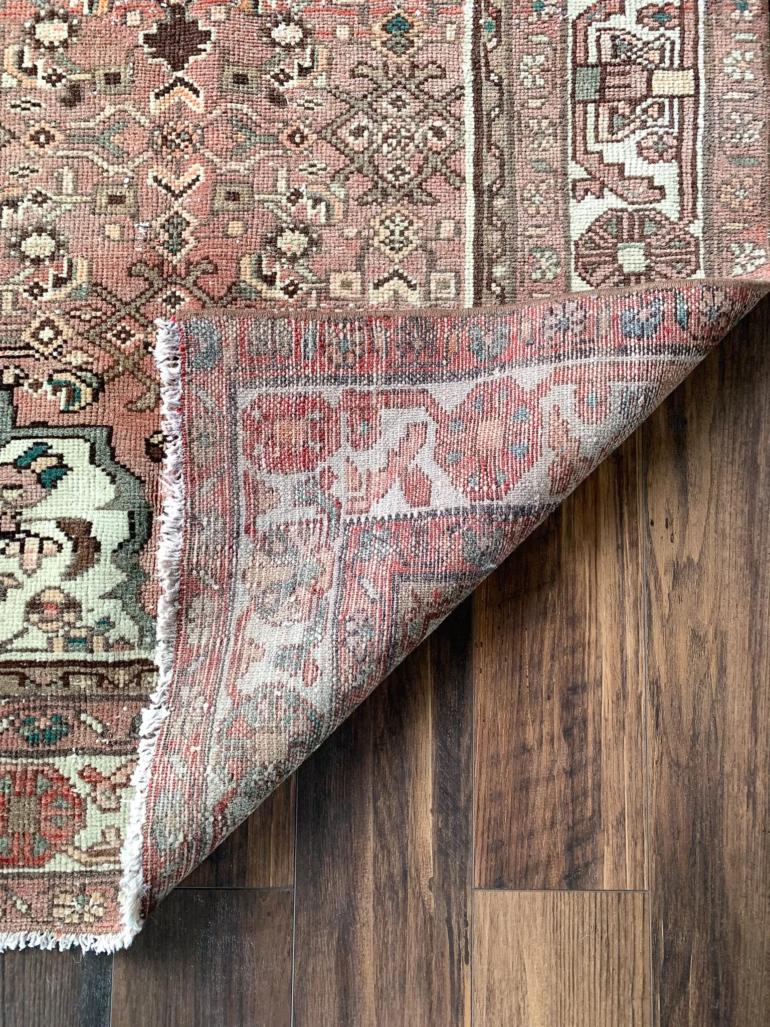 No. A1103 - 3.4' x 6.0' Vintage Persian Zanjan Area Rug