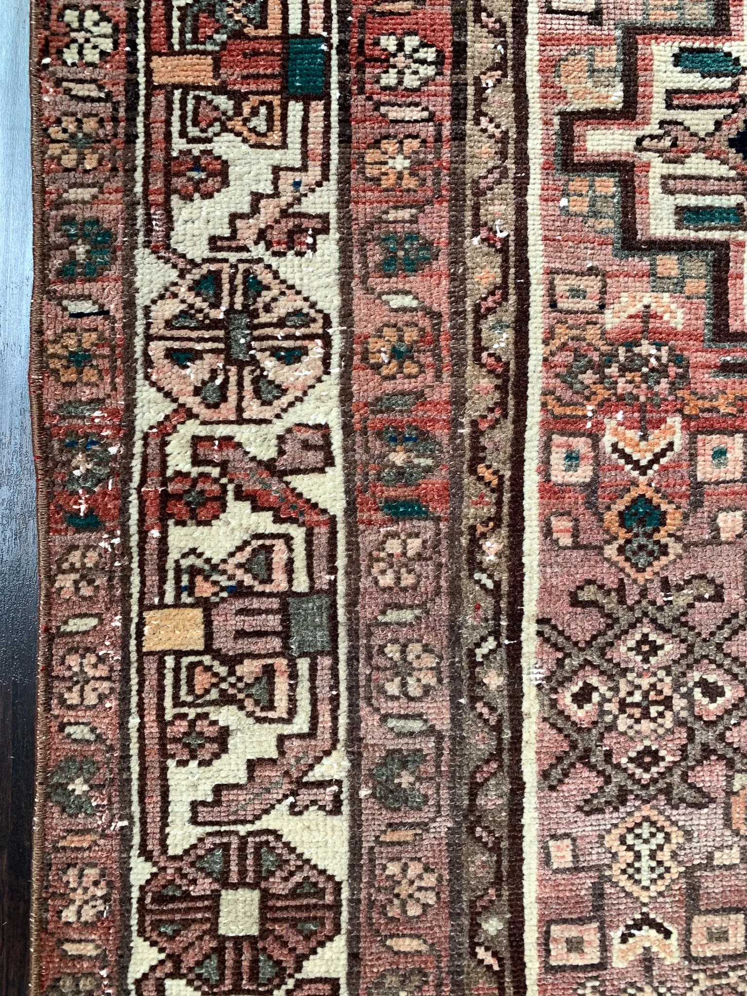 No. A1103 - 3.4' x 6.0' Vintage Persian Zanjan Area Rug